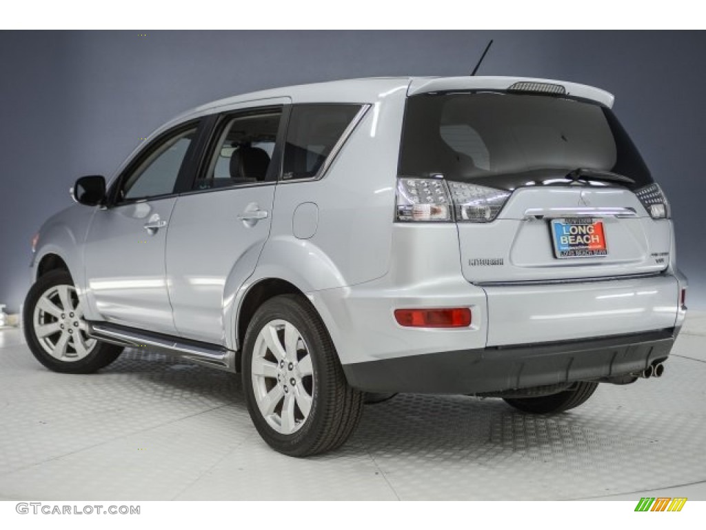 2010 Outlander GT 4WD - Cool Silver Metallic / Black photo #10