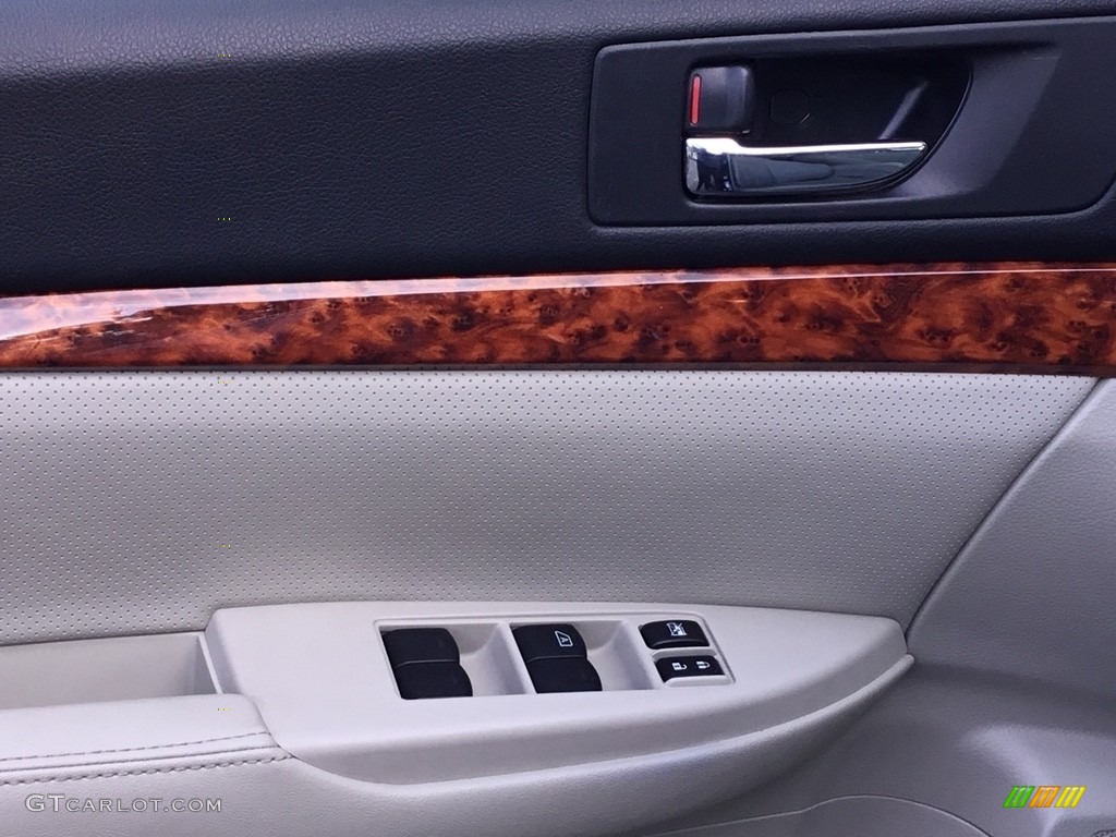 2012 Outback 2.5i Limited - Deep Indigo Pearl / Warm Ivory photo #10