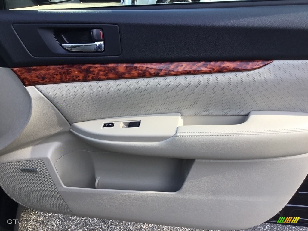 2012 Outback 2.5i Limited - Deep Indigo Pearl / Warm Ivory photo #25
