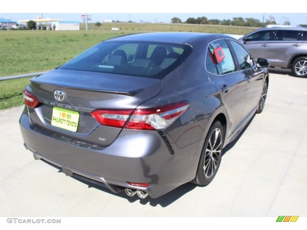 2018 Camry SE - Predawn Gray Mica / Black photo #5