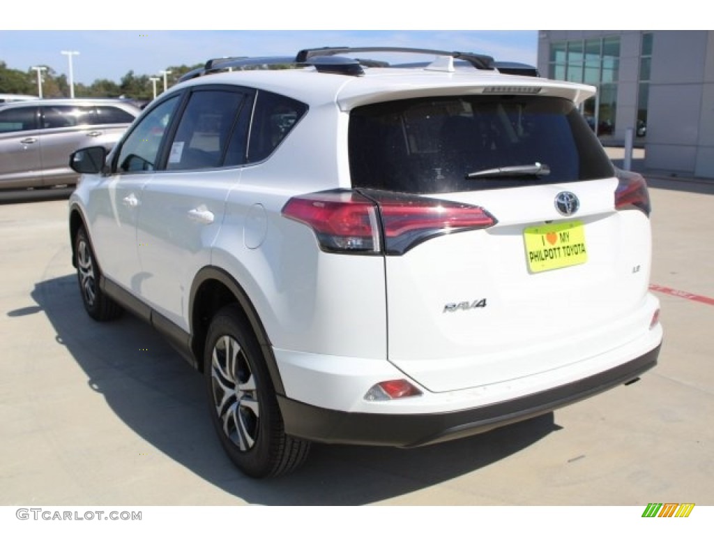 2018 RAV4 LE - Super White / Black photo #5