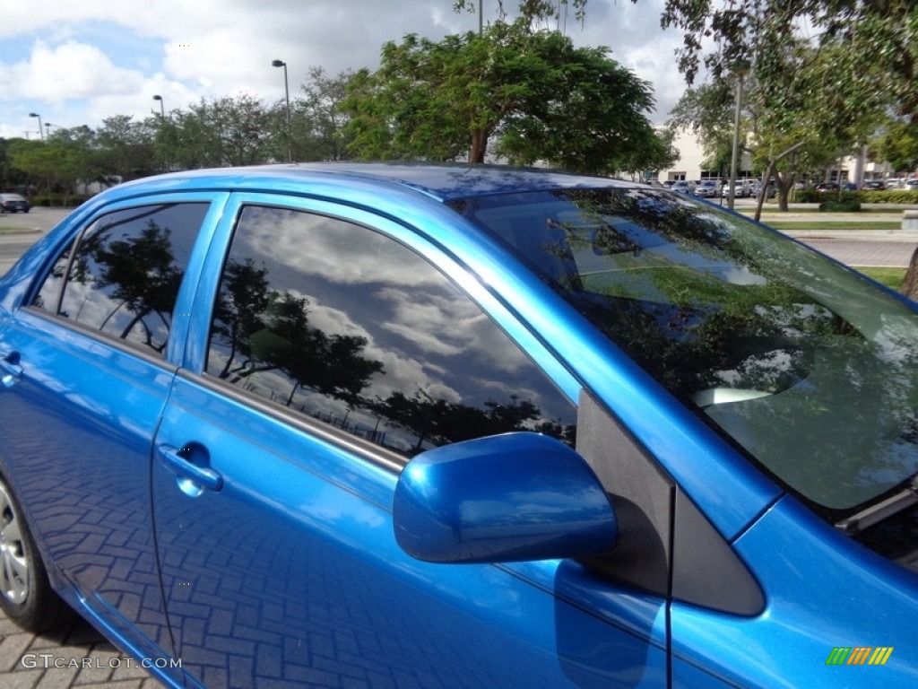 2010 Corolla LE - Blue Streak Metallic / Ash photo #17