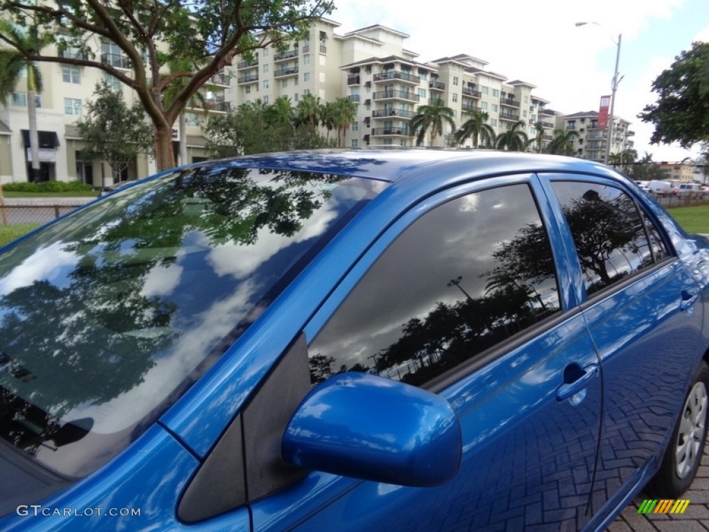 2010 Corolla LE - Blue Streak Metallic / Ash photo #37