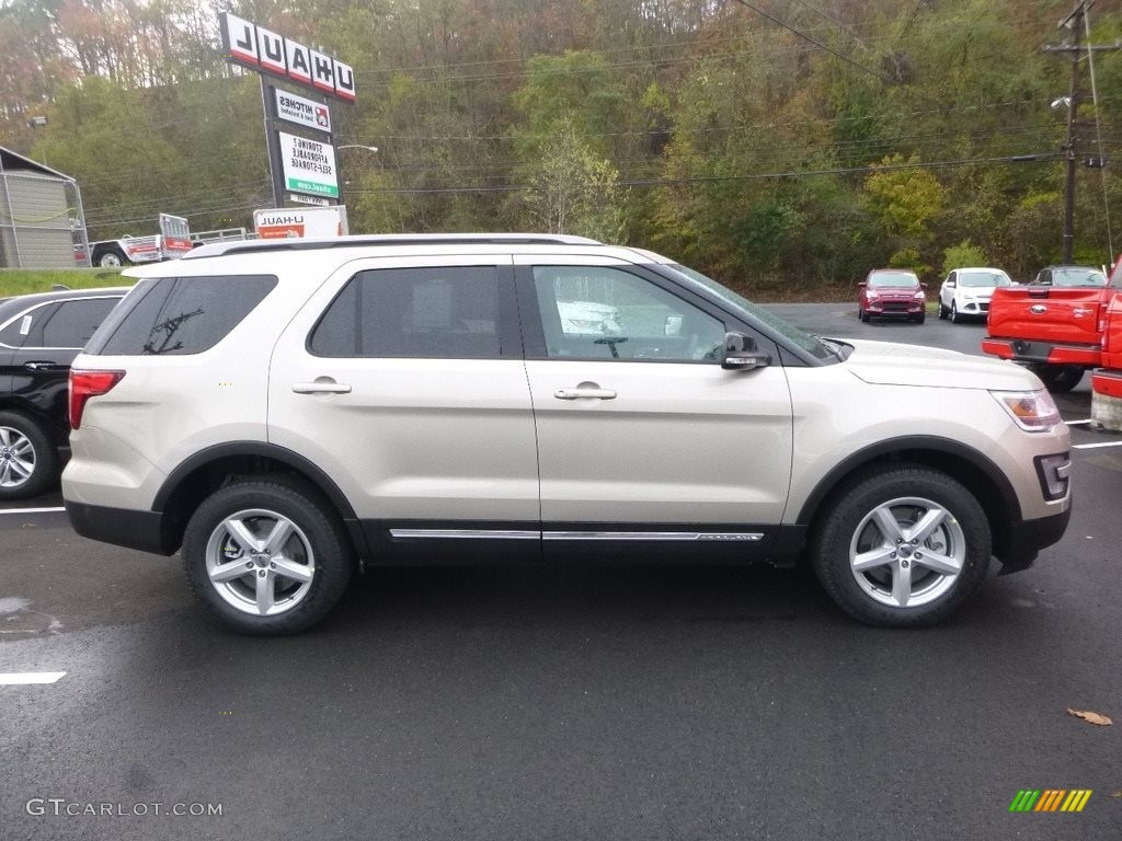 2017 Explorer XLT 4WD - White Gold / Ebony Black photo #1