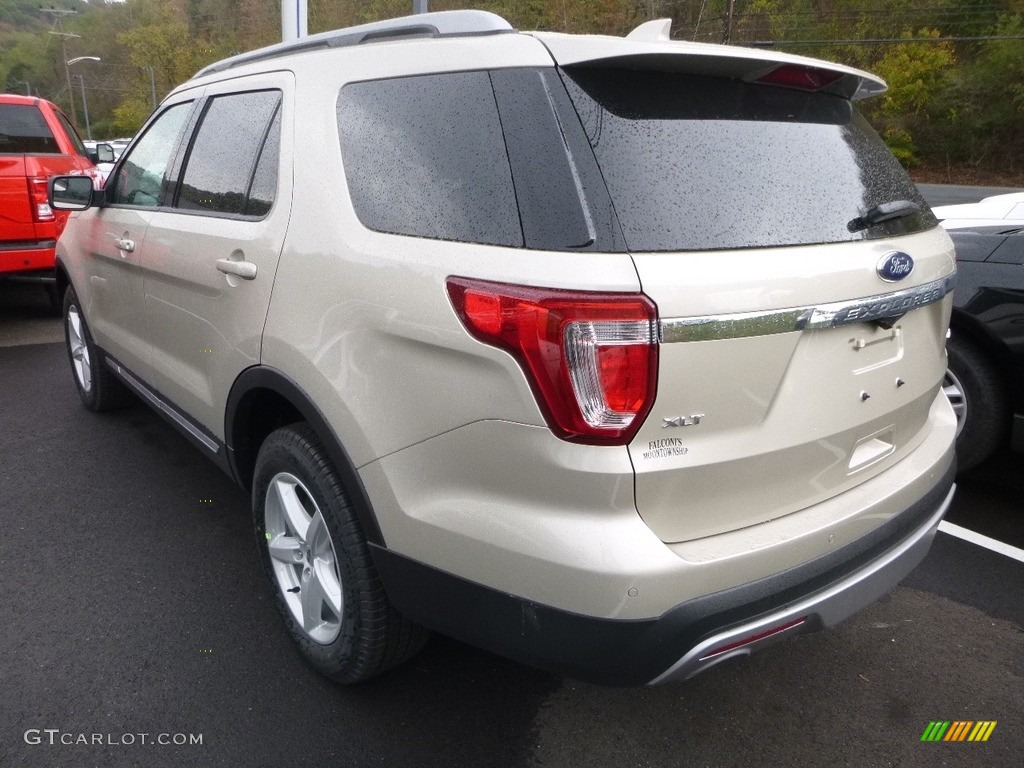 2017 Explorer XLT 4WD - White Gold / Ebony Black photo #3