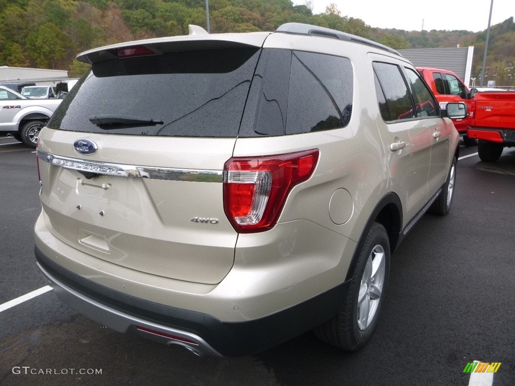 2017 Explorer XLT 4WD - White Gold / Ebony Black photo #4