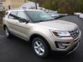 2017 White Gold Ford Explorer XLT 4WD  photo #5