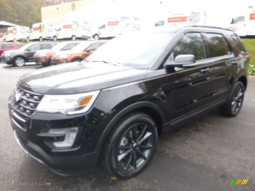 2017 Explorer XLT 4WD - Shadow Black / Ebony Black photo #5