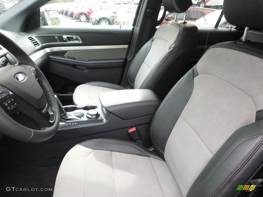 2017 Explorer XLT 4WD - Shadow Black / Ebony Black photo #10
