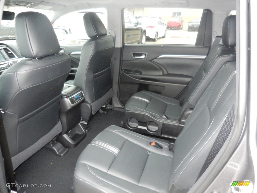 2018 Toyota Highlander SE AWD Rear Seat Photo #123470132