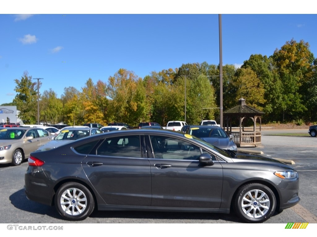 2015 Fusion S - Magnetic Metallic / Earth Gray photo #2