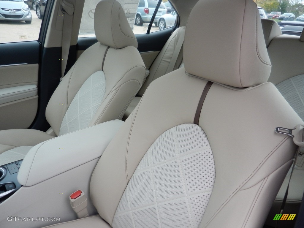 2018 Camry XLE - Blue Crush Metallic / Macadamia photo #5