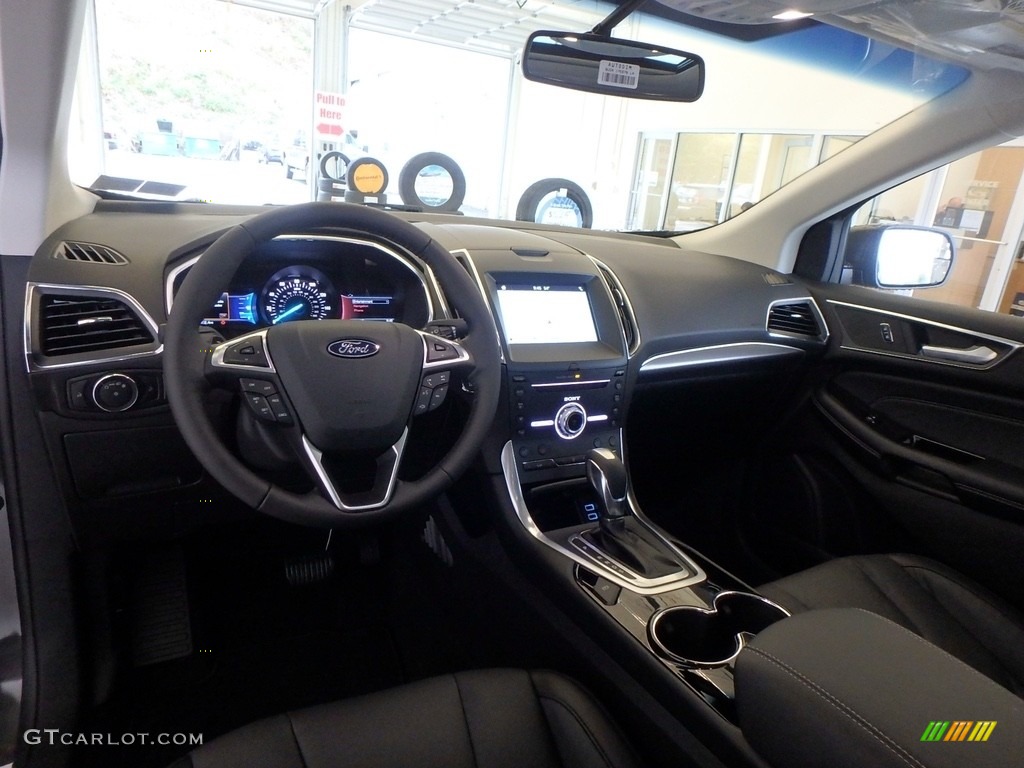 Ebony Interior 2018 Ford Edge Titanium AWD Photo #123479134