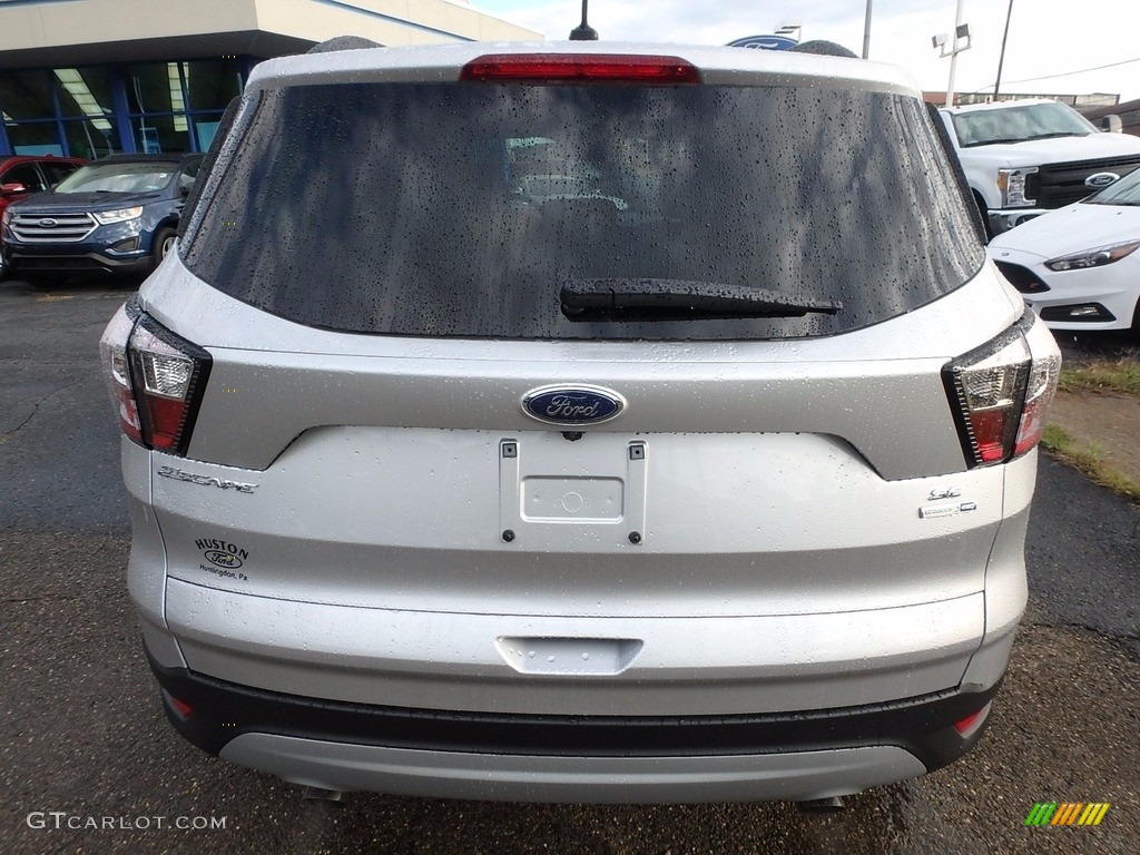 2018 Escape SE 4WD - Ingot Silver / Charcoal Black photo #3