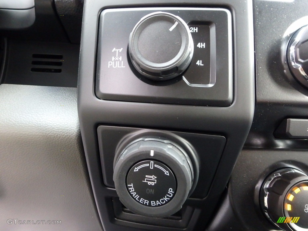 2017 F150 XL SuperCrew 4x4 - Lightning Blue / Black photo #17