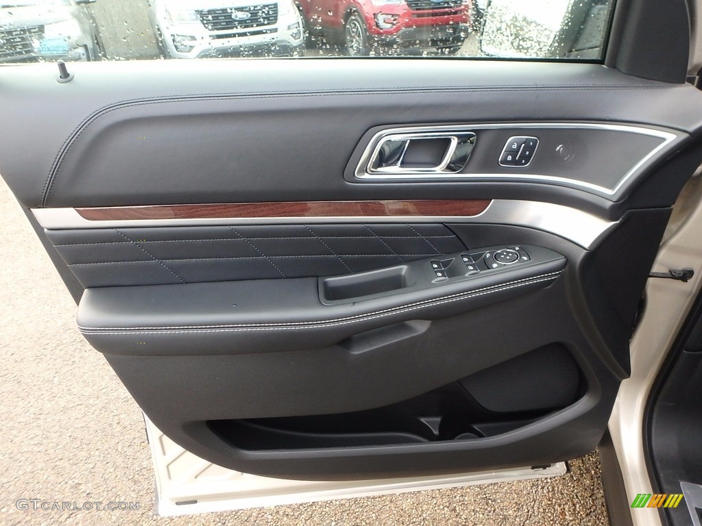 2017 Ford Explorer Platinum 4WD Door Panel Photos