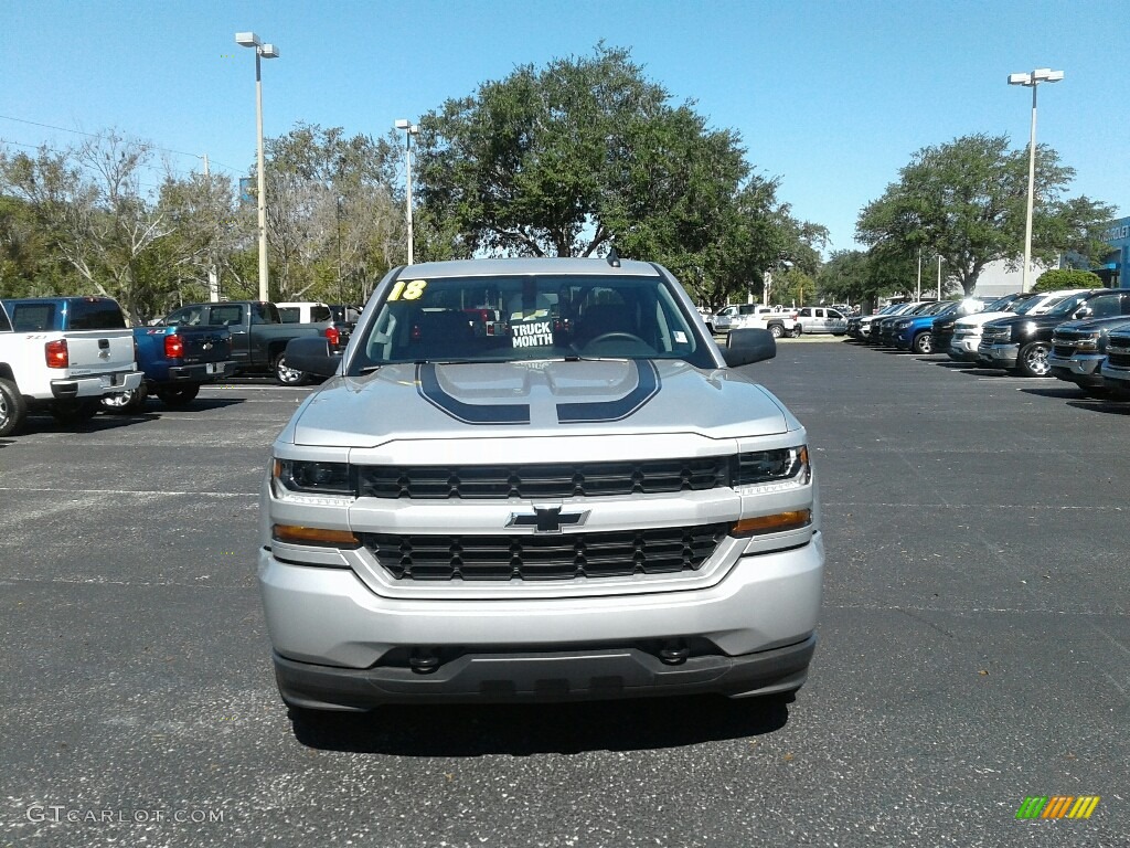 2018 Silverado 1500 Custom Crew Cab 4x4 - Silver Ice Metallic / Dark Ash/Jet Black photo #8