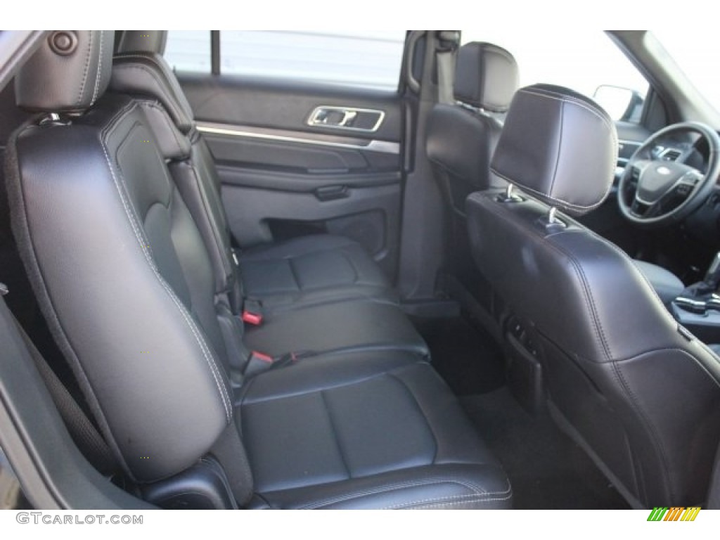 2017 Explorer Limited - Shadow Black / Ebony Black photo #35