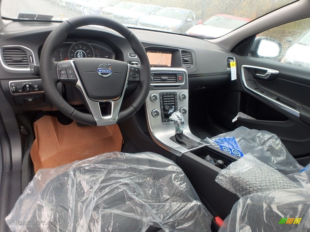 Black Interior 2018 Volvo S60 T5 AWD Dynamic Photo #123494993
