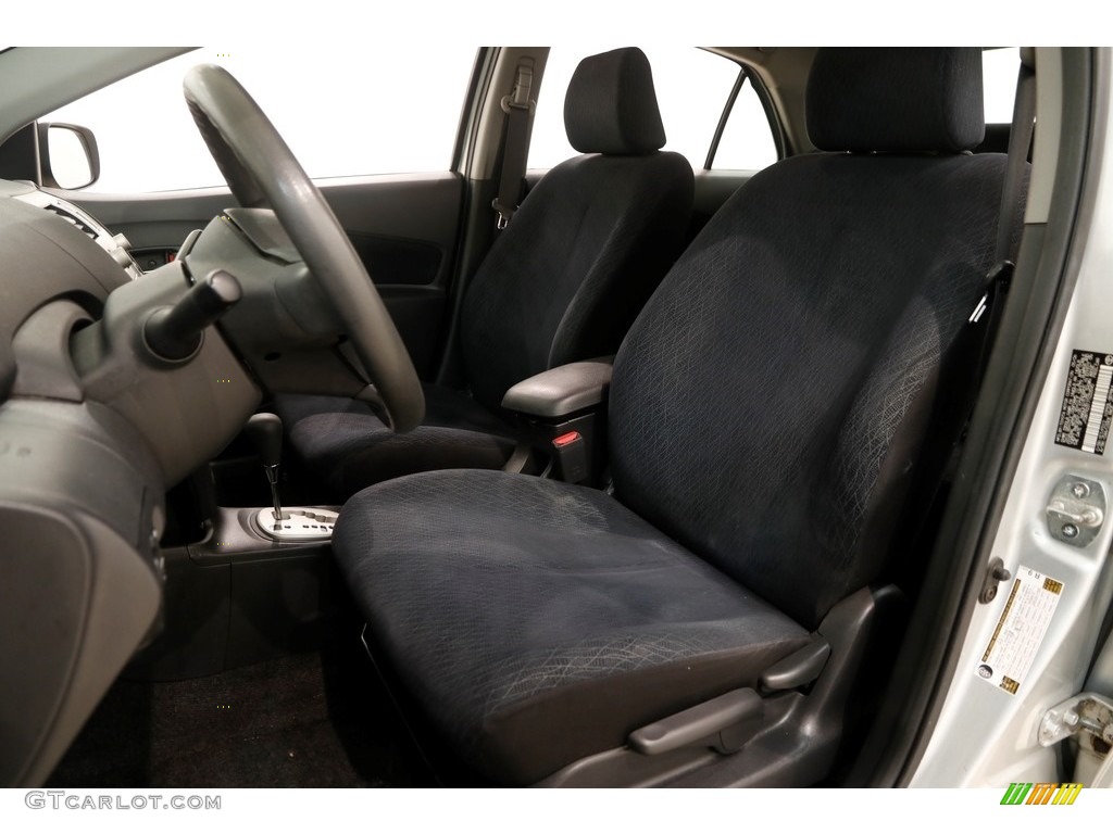 2007 Yaris S Sedan - Silver Streak Mica / Dark Charcoal photo #5