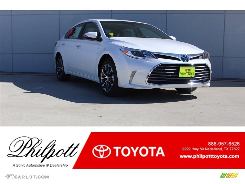 Blizzard White Pearl Toyota Avalon