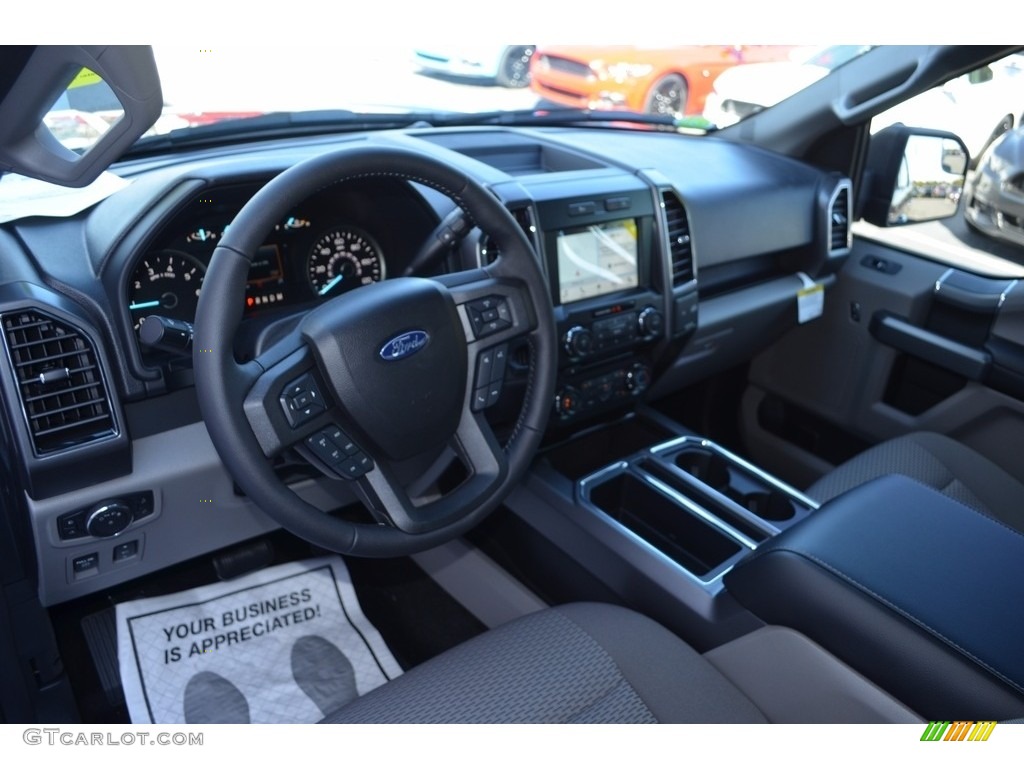 2018 F150 XLT SuperCrew - Shadow Black / Earth Gray photo #9