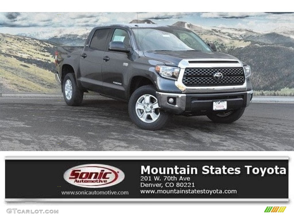 2018 Tundra SR5 CrewMax 4x4 - Magnetic Gray Metallic / Black photo #1