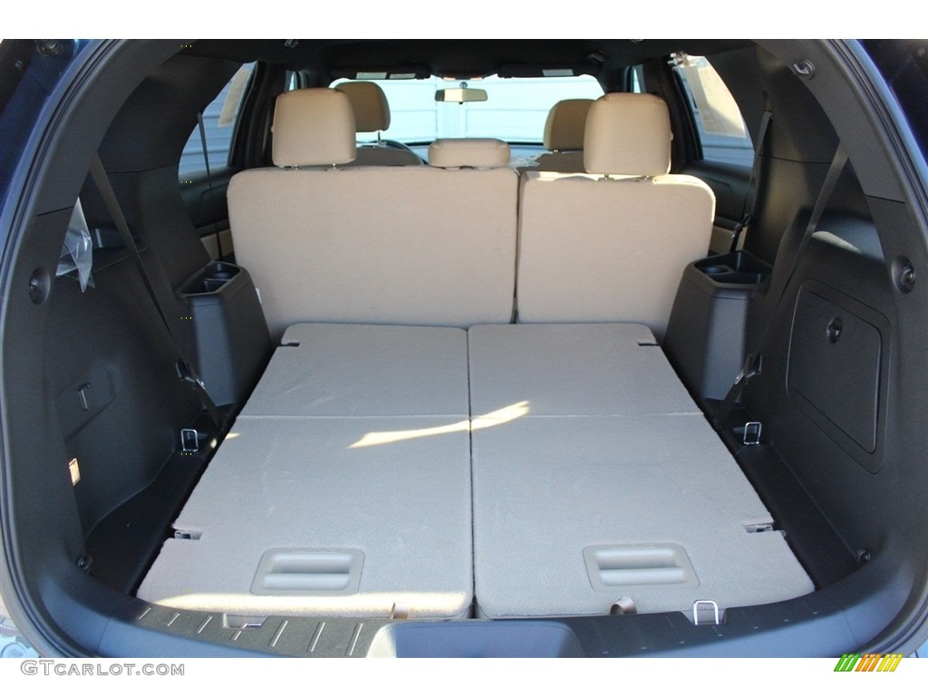 2017 Explorer FWD - Blue Jeans / Medium Light Camel photo #25