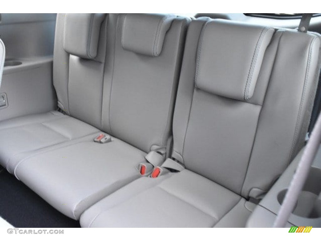 2018 Toyota Highlander Hybrid Limited AWD Rear Seat Photo #123504674