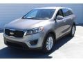 2016 Titanium Silver Kia Sorento L  photo #3