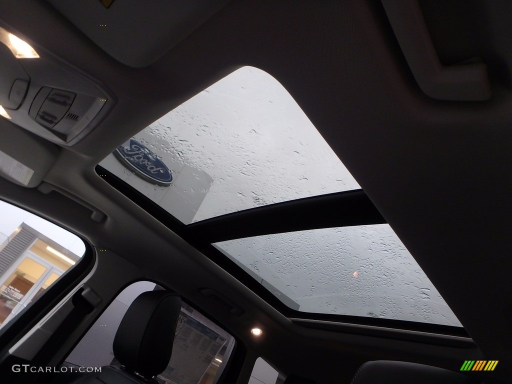 2018 Ford Escape SEL 4WD Sunroof Photos