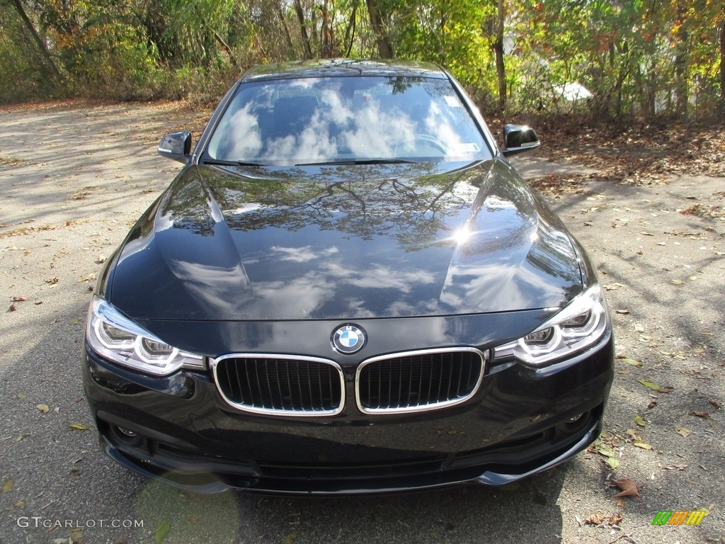 2018 3 Series 320i xDrive Sedan - Jet Black / Black photo #7