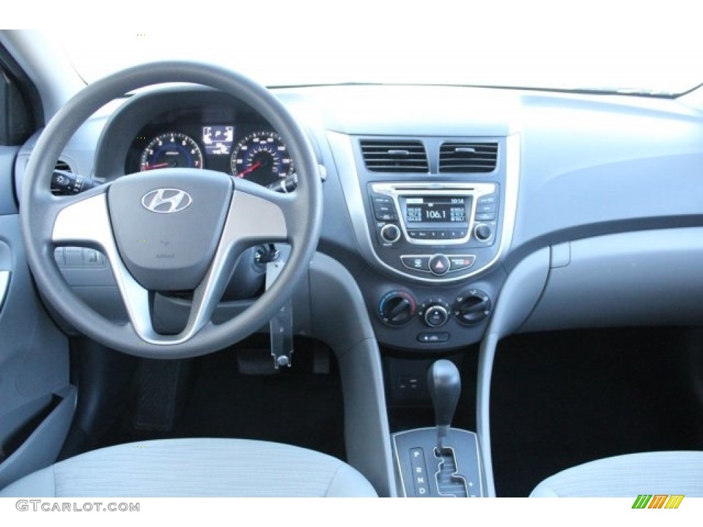 2016 Accent SE Sedan - Pacific Blue / Gray photo #23