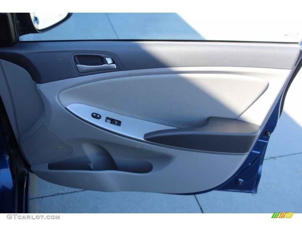 2016 Accent SE Sedan - Pacific Blue / Gray photo #28