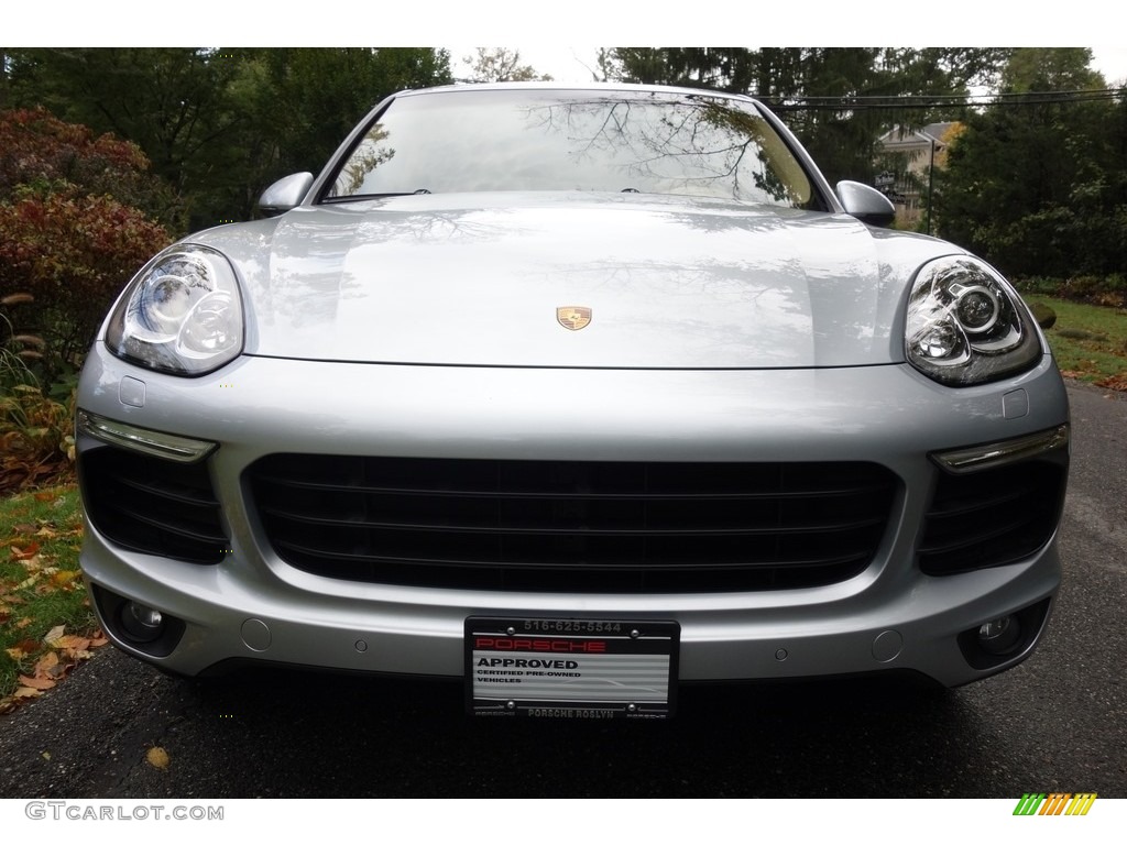2017 Cayenne Platinum Edition - Rhodium Silver Metallic / Luxor Beige photo #2