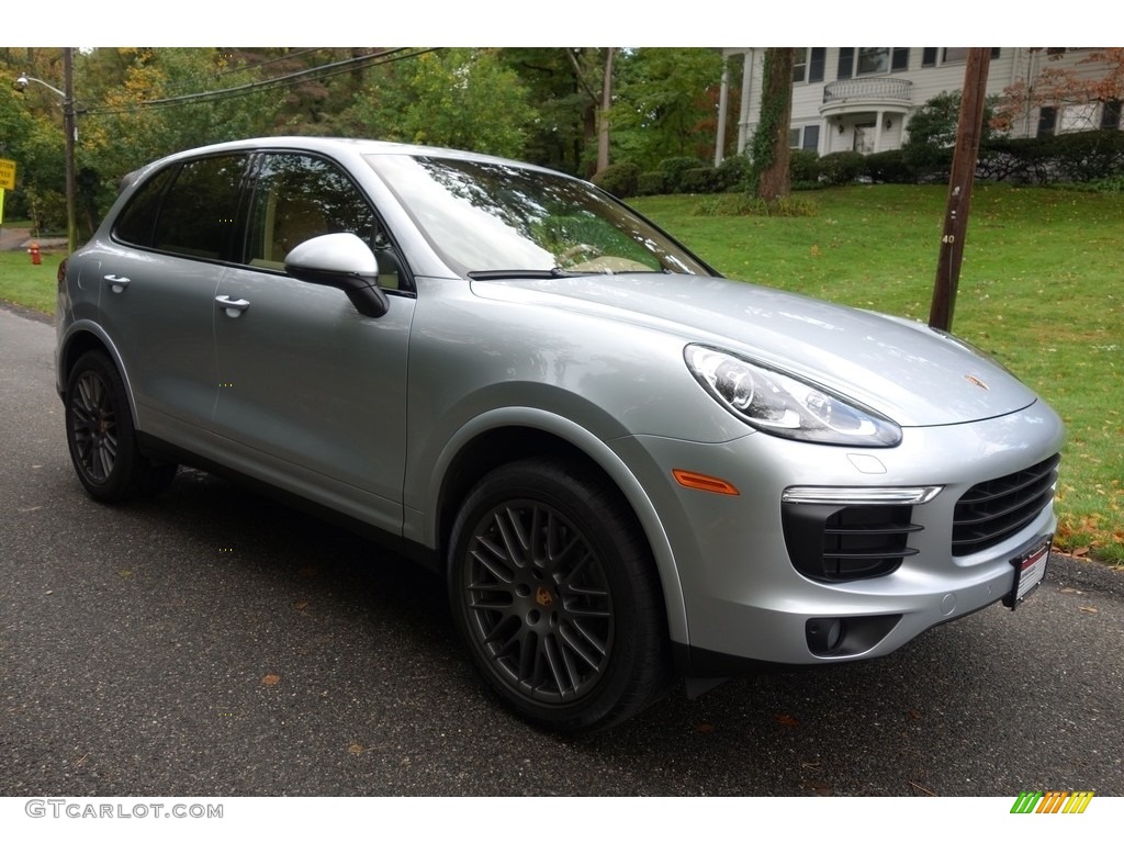 2017 Cayenne Platinum Edition - Rhodium Silver Metallic / Luxor Beige photo #6