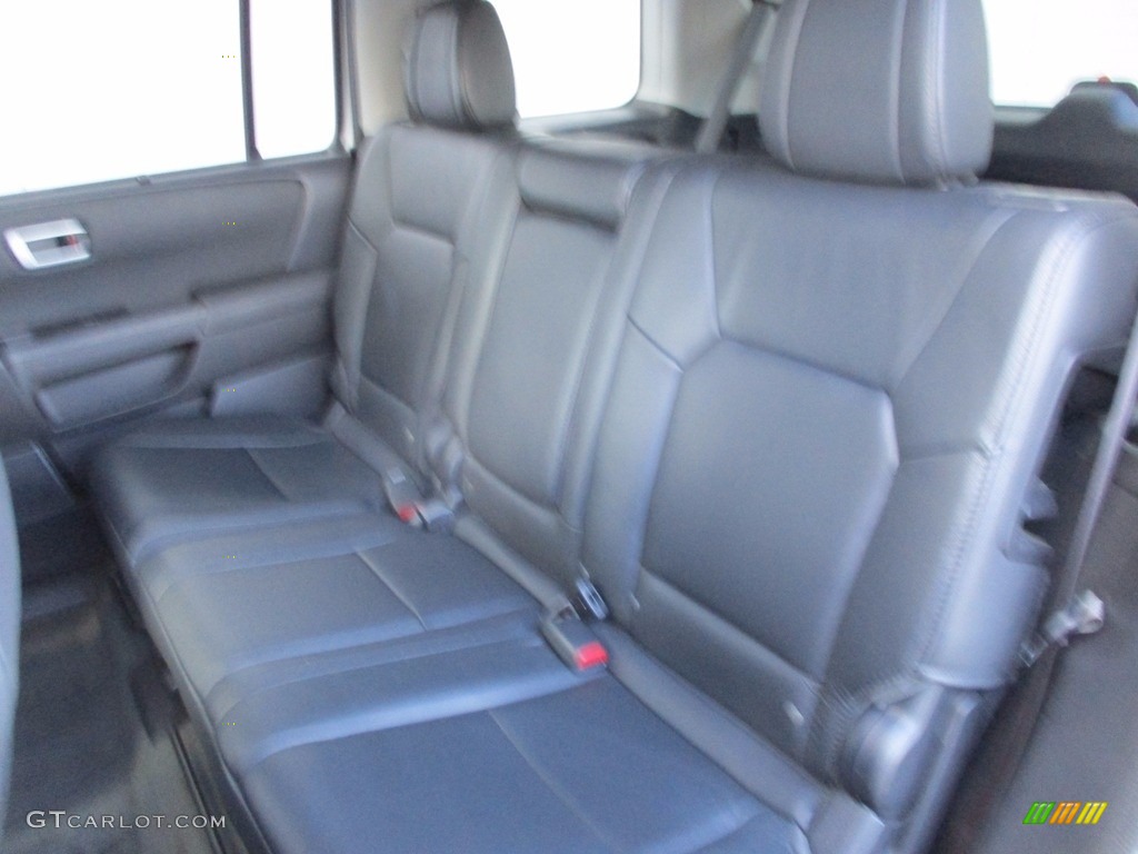 2015 Pilot Touring 4WD - Alabaster Silver Metallic / Black photo #13