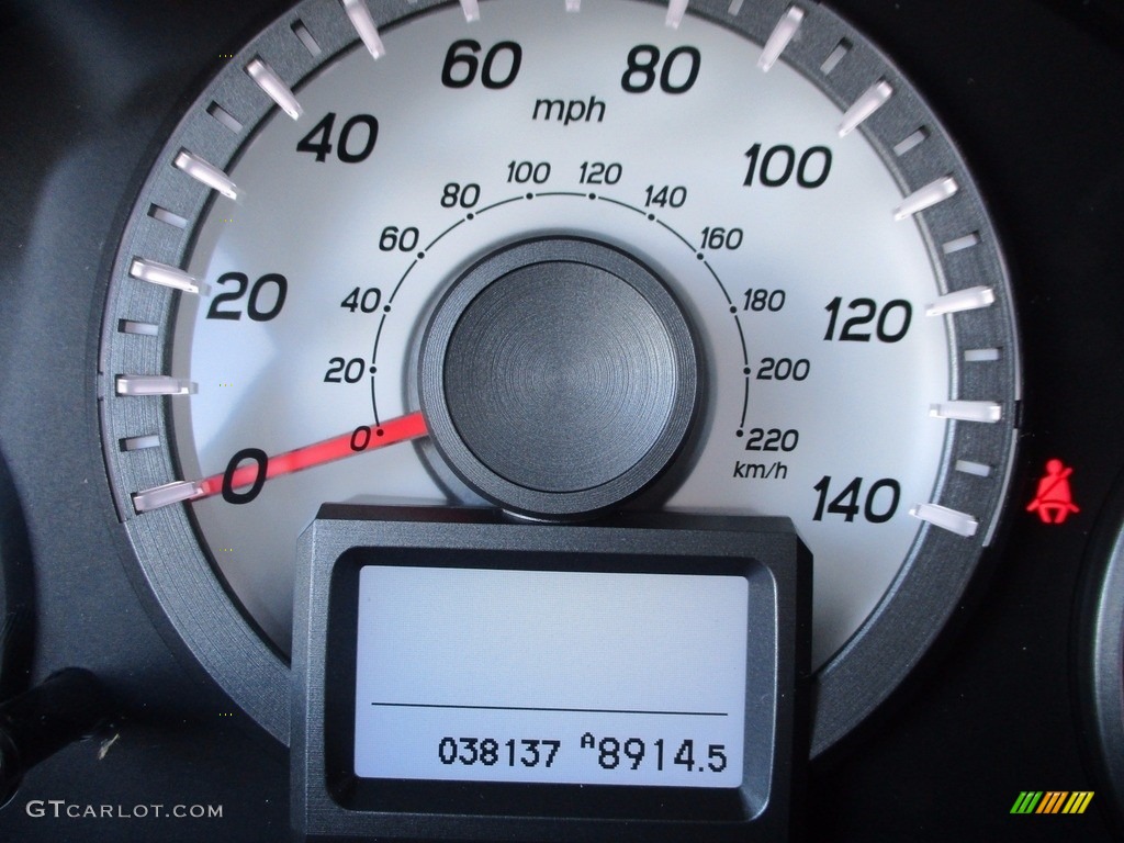 2015 Pilot Touring 4WD - Alabaster Silver Metallic / Black photo #20