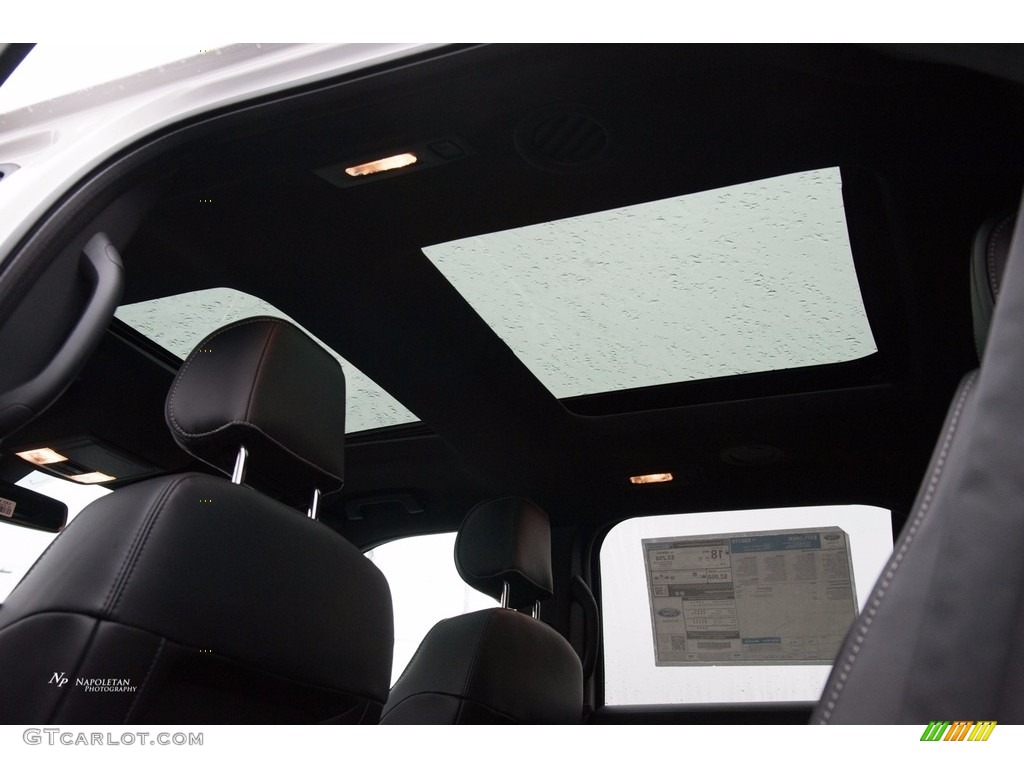 2017 Explorer Platinum 4WD - White Platinum / Ebony Black photo #16