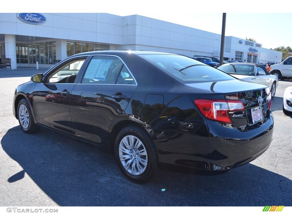 2014 Camry LE - Attitude Black Metallic / Ivory photo #5