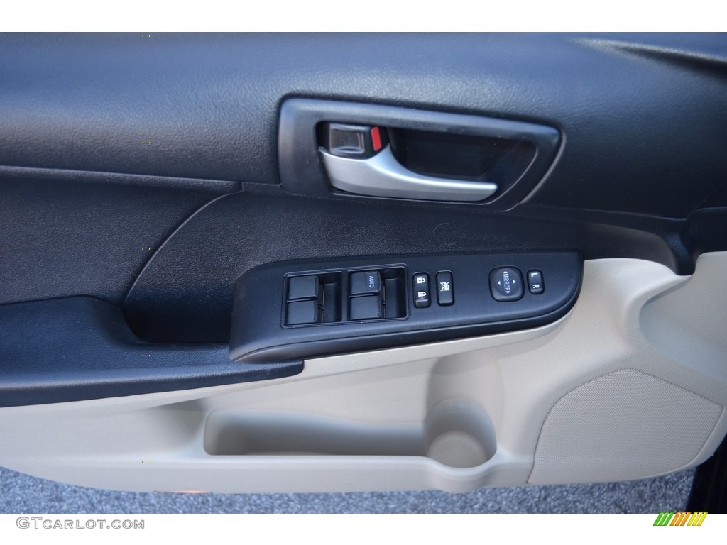 2014 Camry LE - Attitude Black Metallic / Ivory photo #8