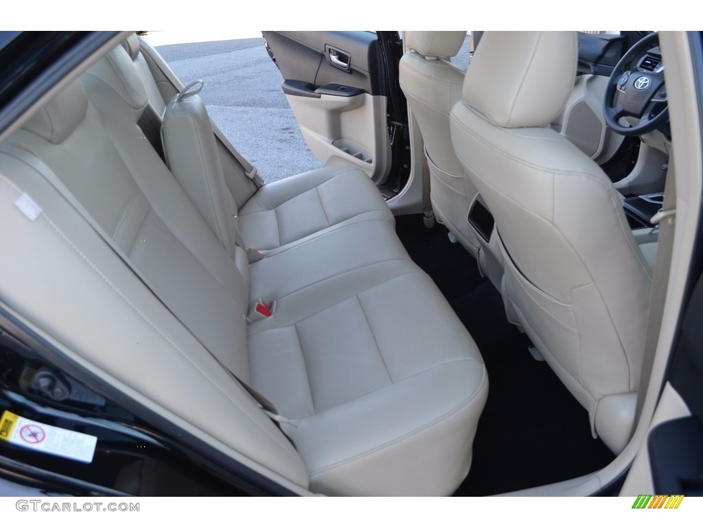 2014 Camry LE - Attitude Black Metallic / Ivory photo #13