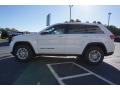 Bright White - Grand Cherokee Laredo Photo No. 4
