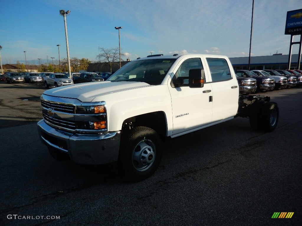 Summit White 2018 Chevrolet Silverado 3500HD Work Truck Crew Cab 4x4 Chassis Exterior Photo #123530690