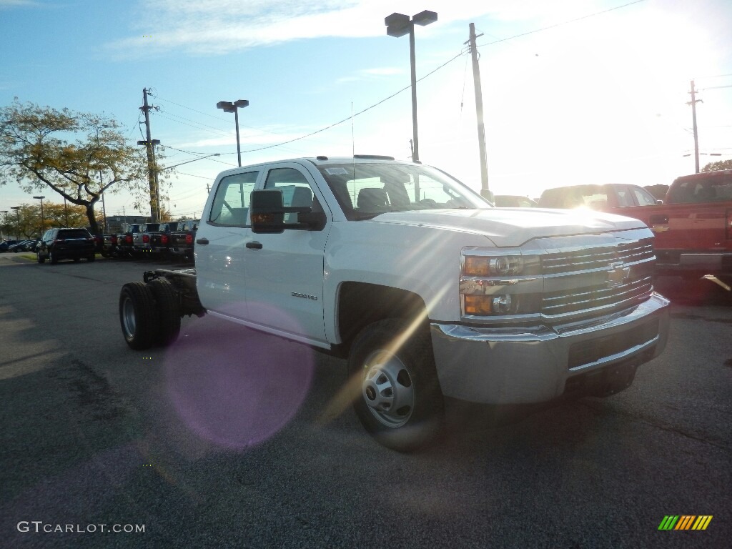 Summit White 2018 Chevrolet Silverado 3500HD Work Truck Crew Cab 4x4 Chassis Exterior Photo #123530741