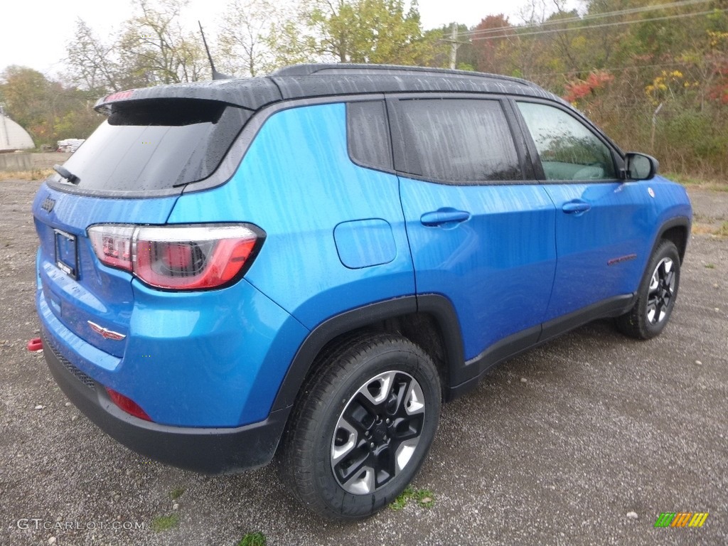 2018 Compass Trailhawk 4x4 - Laser Blue Pearl / Black/Ruby Red photo #5
