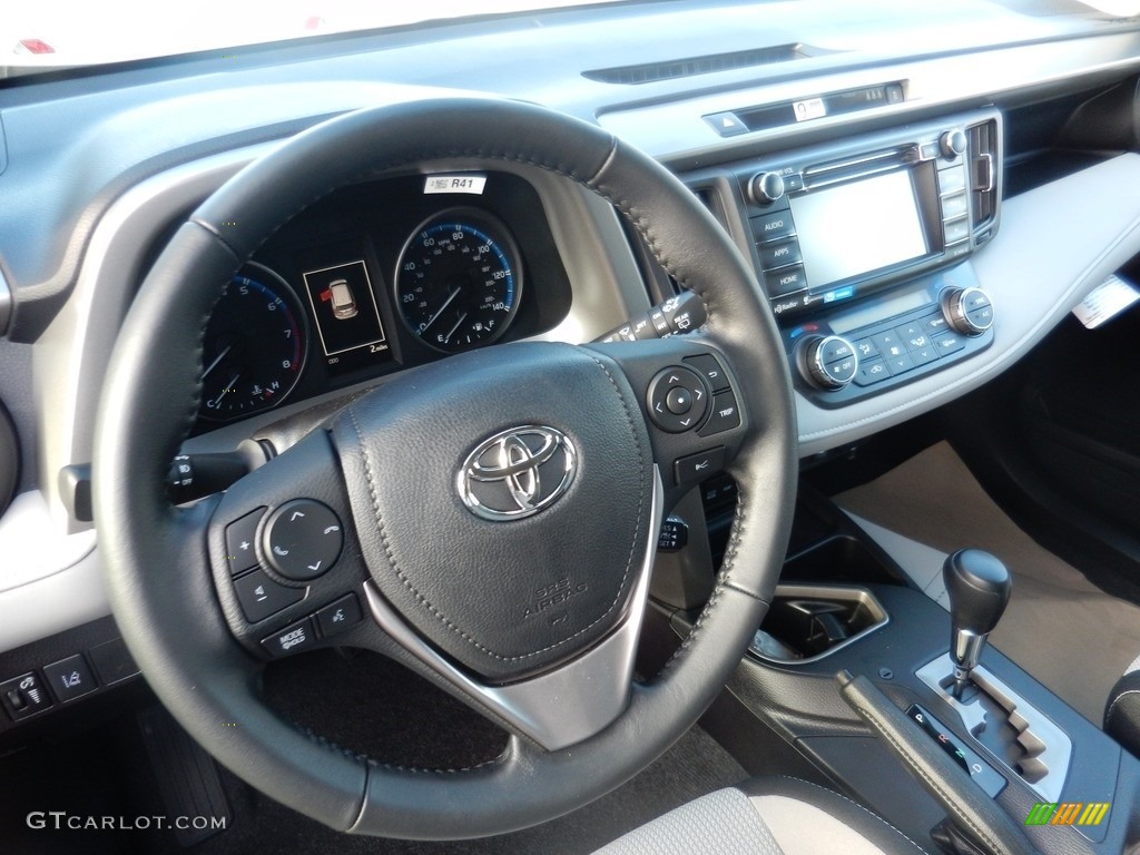 2018 RAV4 XLE AWD - Ruby Flare Pearl / Ash photo #4