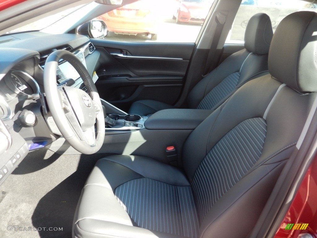 2018 Camry Hybrid SE - Ruby Flare Pearl / Black photo #3