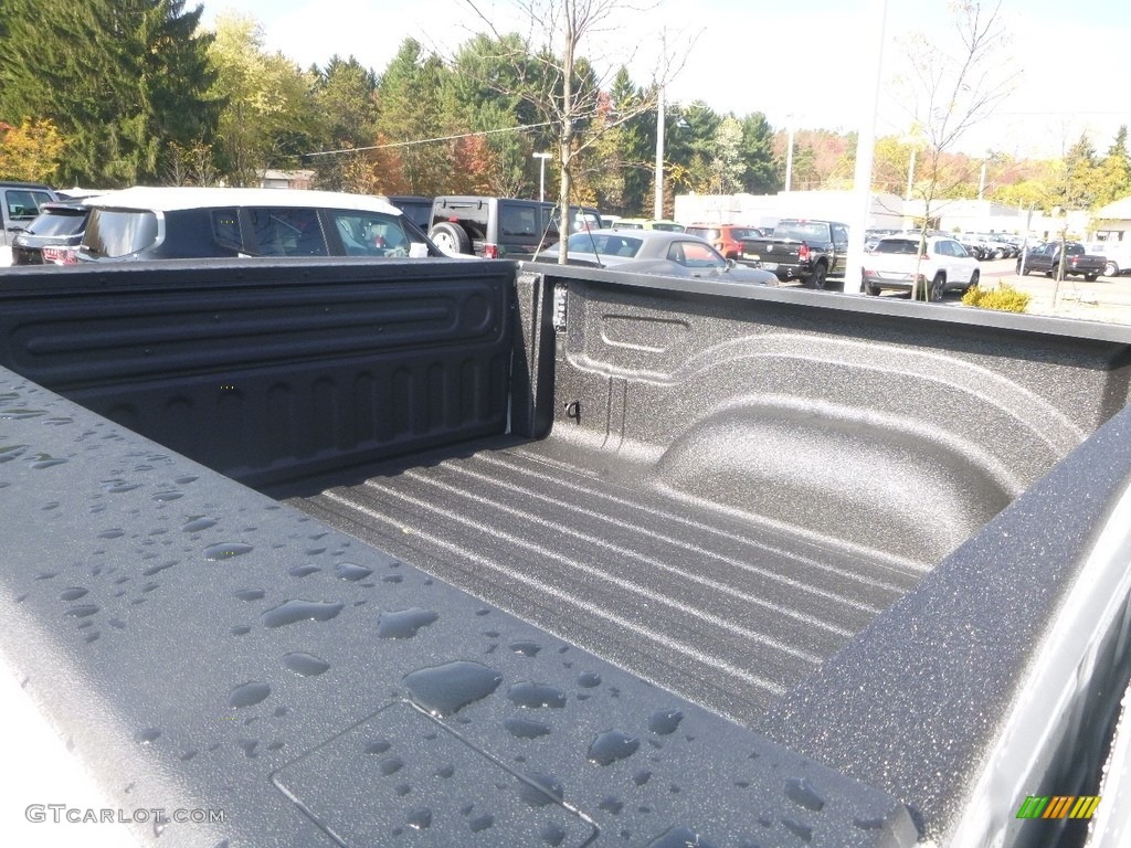 2018 1500 Laramie Crew Cab 4x4 - Bright White / Black photo #14