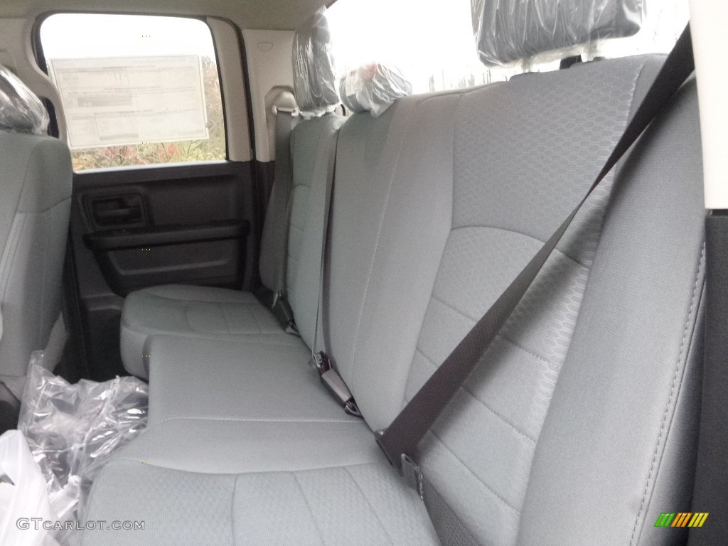 2018 1500 Express Quad Cab 4x4 - Brilliant Black Crystal Pearl / Black/Diesel Gray photo #13
